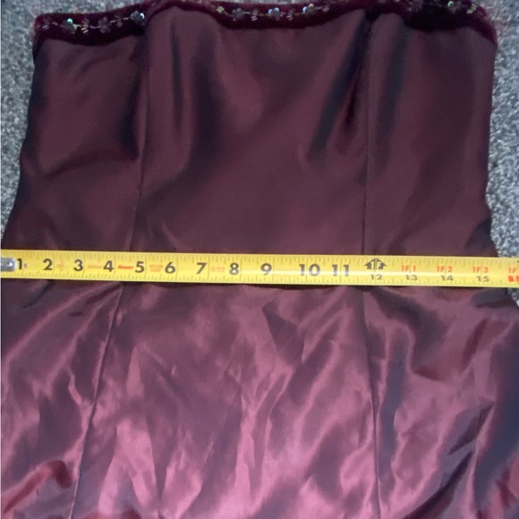 Vintage Ann Taylor Loft Burgundy Strapless Dress,  Faux Fur Stole &Heart Glasses - Picture 13 of 16